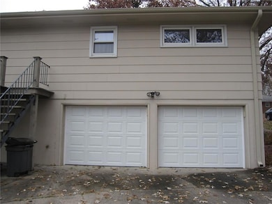 3904 N 29th St, Saint Joseph, MO 64506 - photo 4