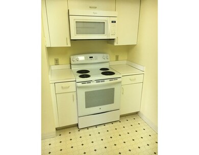 The Vicomte unit 504, Allston, MA 02134 - photo 6