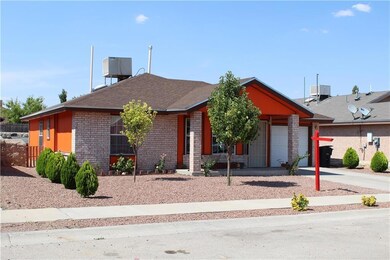 14501 Thayer Pease Ave, Horizon City, TX 79928 - photo 2