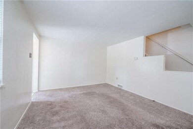 334 Moon Clinton Rd unit B, Coraopolis, PA 15108 - photo 6