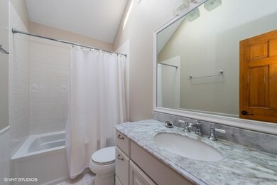 321 N Highland Ave, Elmhurst, IL 60126 - photo 4