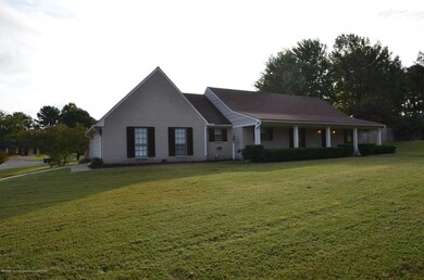 1420 Biloxi St, Hernando, MS 38632 - photo 2