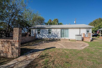 709 Charles St, Weatherford, TX 76086 - photo 7