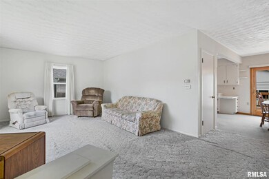 2 Columbia Ct NW, Davenport, IA 52804 - photo 5