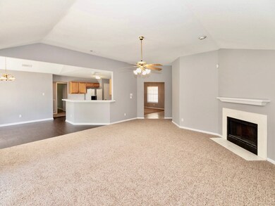 9478 Carmalee St, Houston, TX 77075 - photo 7