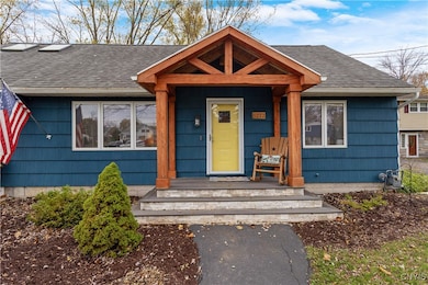 6272 Lakeshore Rd, Cicero, NY 13039 - photo 3