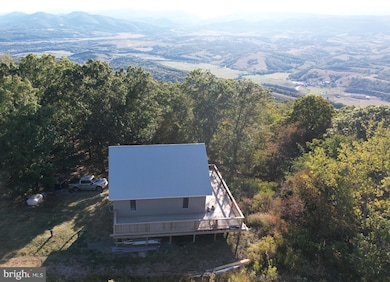 523 Gloryridge Dr, Petersburg, WV 26847 - photo 2