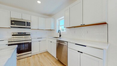 1306 Grandview Dr, Crestview, FL 32539 - photo 4