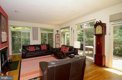 4532 Broad Branch Rd NW, Washington, DC 20008 - photo 3