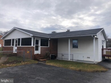 18704 Northridge Dr, Hagerstown, MD 21742 - photo 4