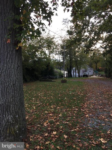 8028 Fort Smallwood Rd, Baltimore, MD 21226 - photo 2