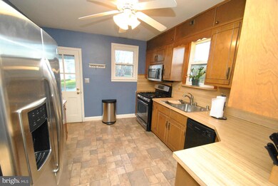 4906 Silver Spring Rd, Perry Hall, MD 21128 - photo 7