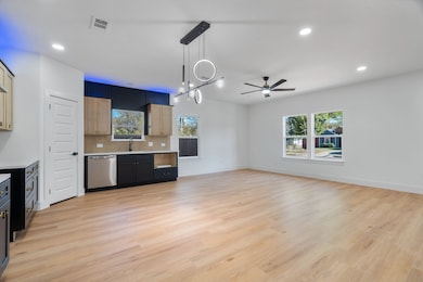 3937 Hancock St, Dallas, TX 75210 - photo 7