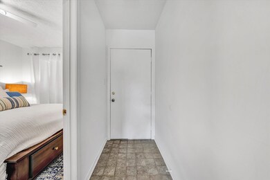 1089 Bluewater Dr unit 414, Moneta, VA 24121 - photo 7