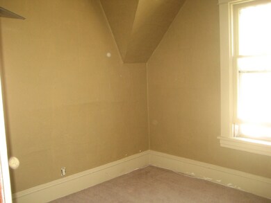 E Bedroom (2)