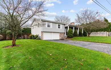 19 Wade Dr, Greenville, RI 02828 - photo 2