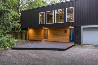 5543 Shamrock Ln, Fitchburg, WI 53711 - photo 3