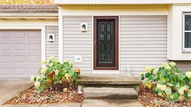 4819 Moultrie Cir, Lansing, MI 48917 - photo 5