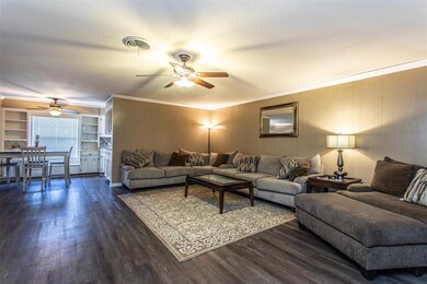 503 Melody Ln, Gainesville, TX 76240 - photo 4