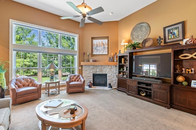 420 Cobblestone Ct, Slinger, WI 53086 - photo 4