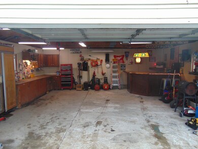 9234 Vevey Rd, Louisville, KY 40291 - photo 7