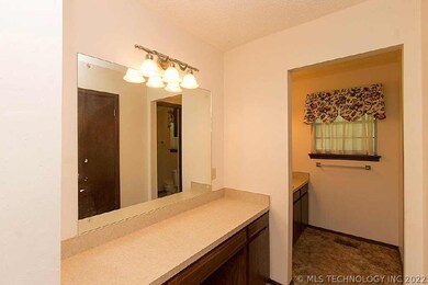 7005 S 254th East Ave, Broken Arrow, OK 74014 - photo 4