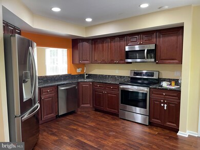 4505 Fox Pointe Ct unit 4505, Glen Mills, PA 19342 - photo 2