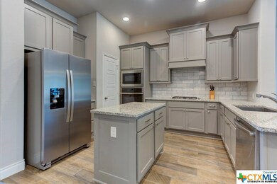 109 Lacey Oak Loop, San Marcos, TX 78666 - photo 7