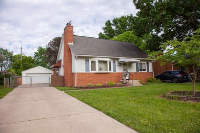 1066 Bernhard Rd, Columbus, OH 43227 - photo 3