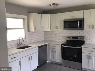 25 Petunia Ln, Willingboro, NJ 08046 - photo 5