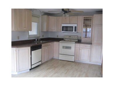 15 Janet St, Bellingham, MA 02019 - photo 2