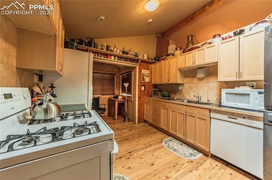 480 Bear Creek Place, Colorado Springs, CO 80906 - photo 6