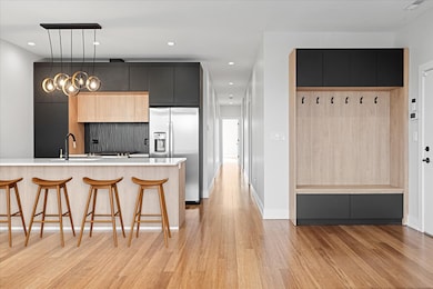 3653 W Barry Ave unit 4E, Chicago, IL 60618 - photo 5