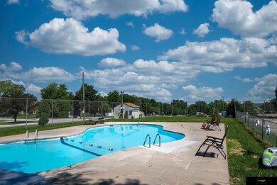 13221 Glenn St unit 4B, Omaha, NE 68138 - photo 2