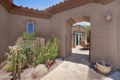2624 E Honeysuckle Pl-5