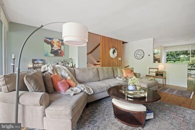 11597 Maple Ridge Rd, Reston, VA 20190 - photo 6