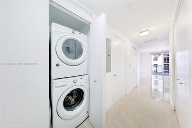 Aria on the Bay unit 2304, Miami, FL 33132 - photo 4