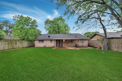 9822 Hannon Dr, Houston, TX 77040 - photo 3