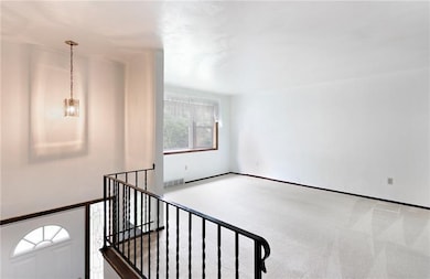 Light and bright living room with bay window