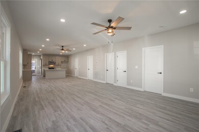 929 E Whitner St, Anderson, SC 29624 - photo 6