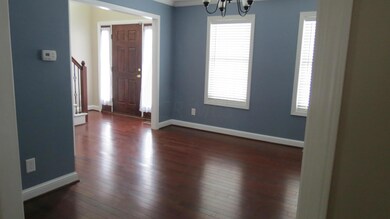 5 dining and front hall
