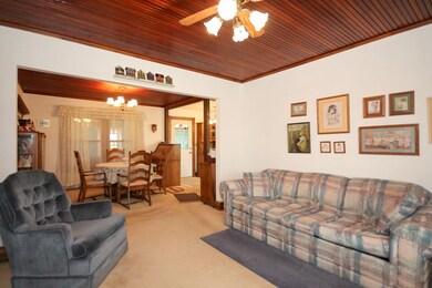 2059 Caine Rd, Fitchburg, WI 53575 - photo 5