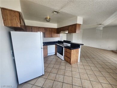 6975 Dunsbach Way unit 4, Las Vegas, NV 89156 - photo 6