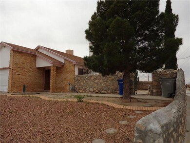 1835 Karl Wyler Dr, El Paso, TX 79936 - photo 6