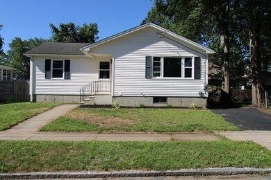 14 Lorimer St, Indian Orchard, MA 01151 - photo 3