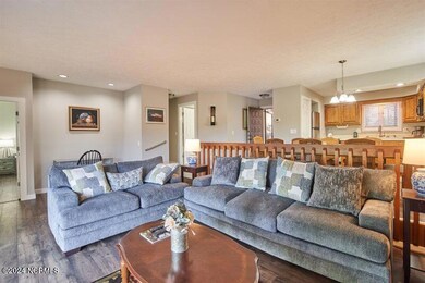 CondoFamilyroom3