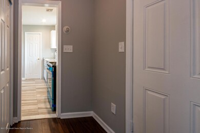 764 Prospect Ave Cliffwood-large-004-4-D