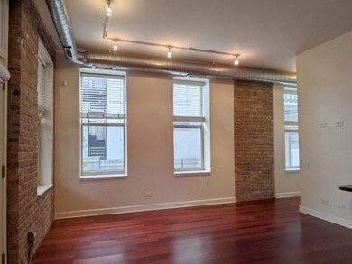 1222 W Hubbard St unit 1R, Chicago, IL 60642 - photo 7