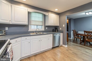 994 Hillside Dr, Southampton, PA 18966 - photo 7