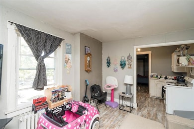 1825 7th St, Des Moines, IA 50314 - photo 3